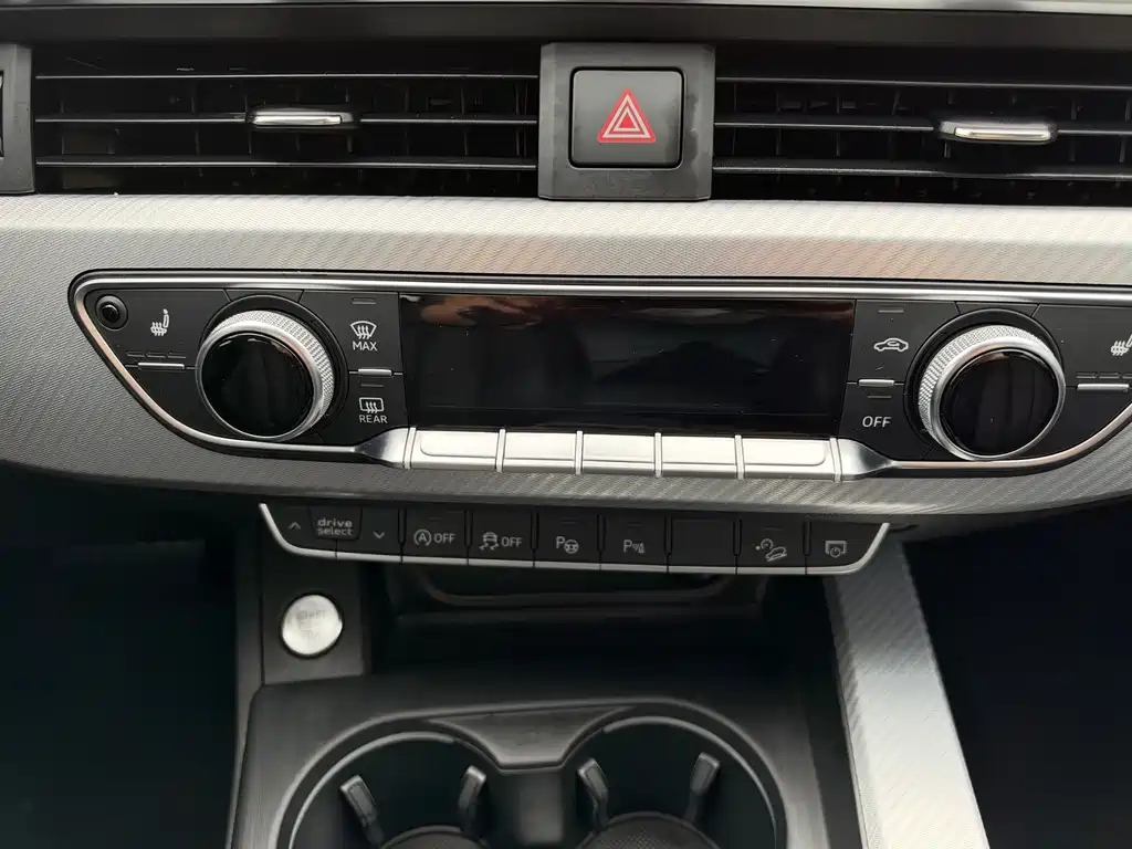 Audi A4 (Import) — миниатюра 17