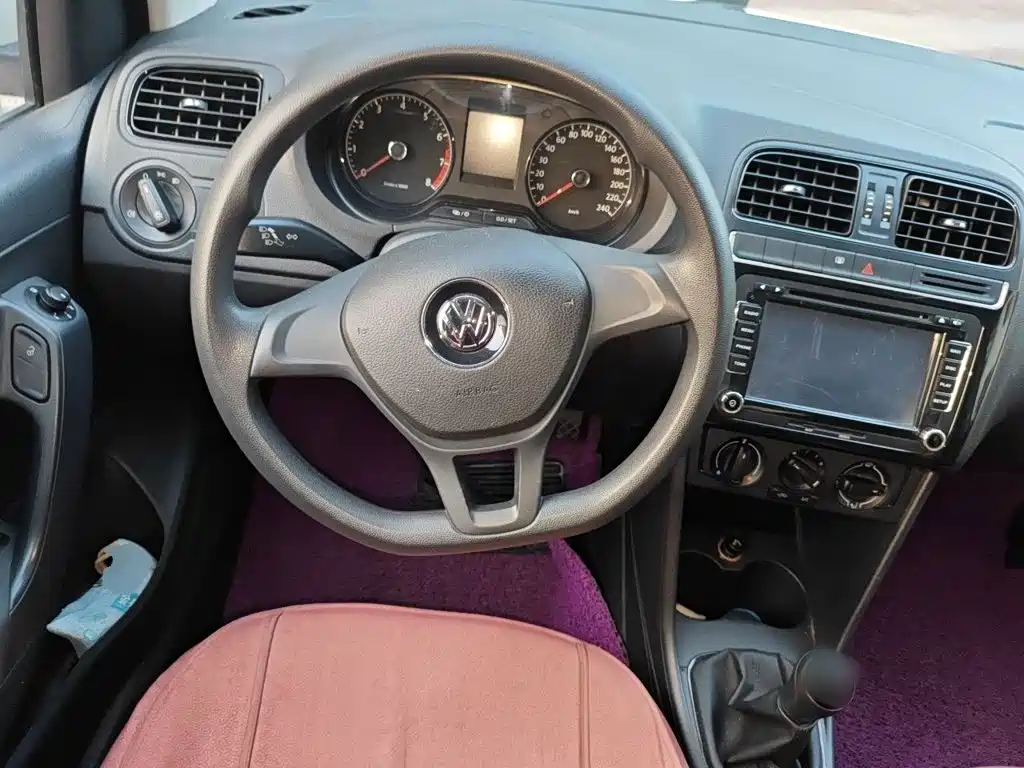 Volkswagen Polo — миниатюра 11