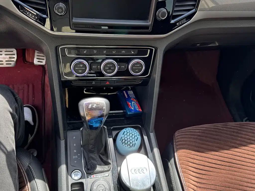 Volkswagen Teramont — миниатюра 8