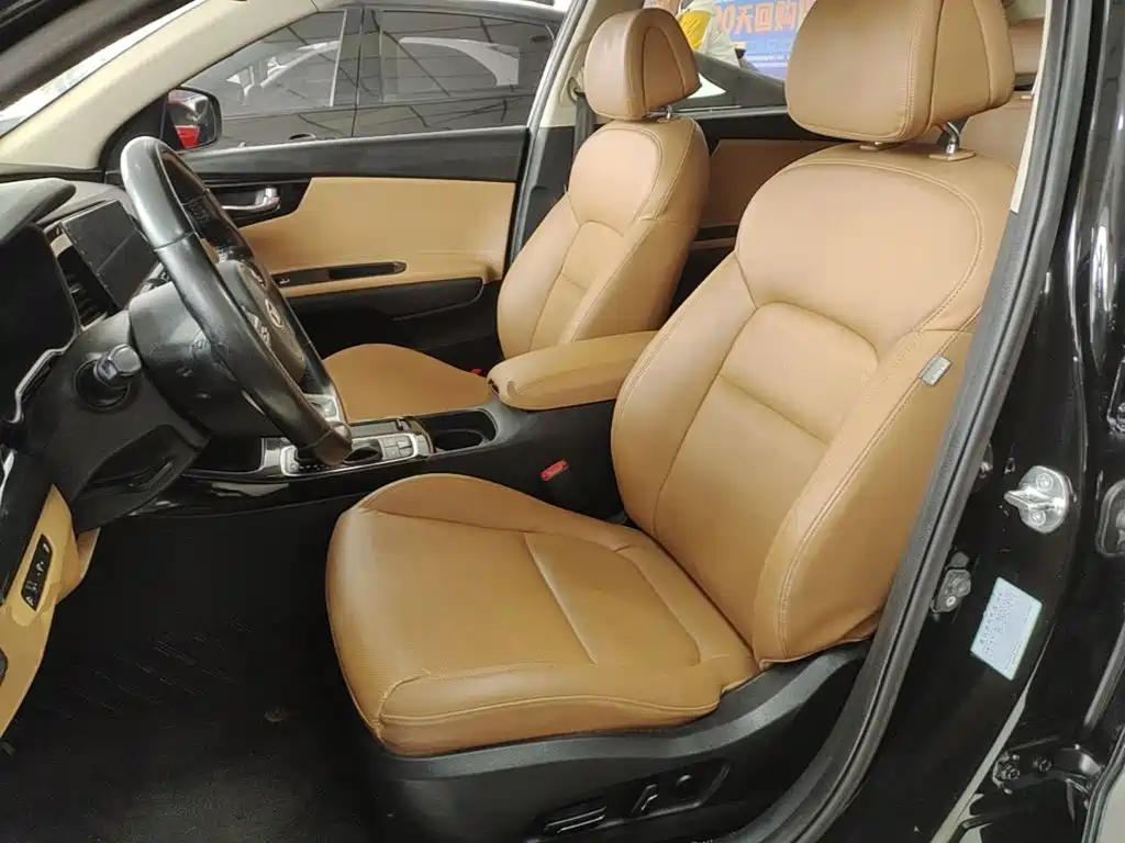 Kia K4 — миниатюра 15