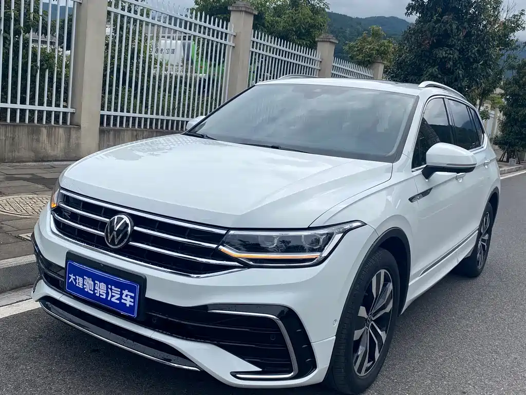 Volkswagen Tiguan L — миниатюра 3