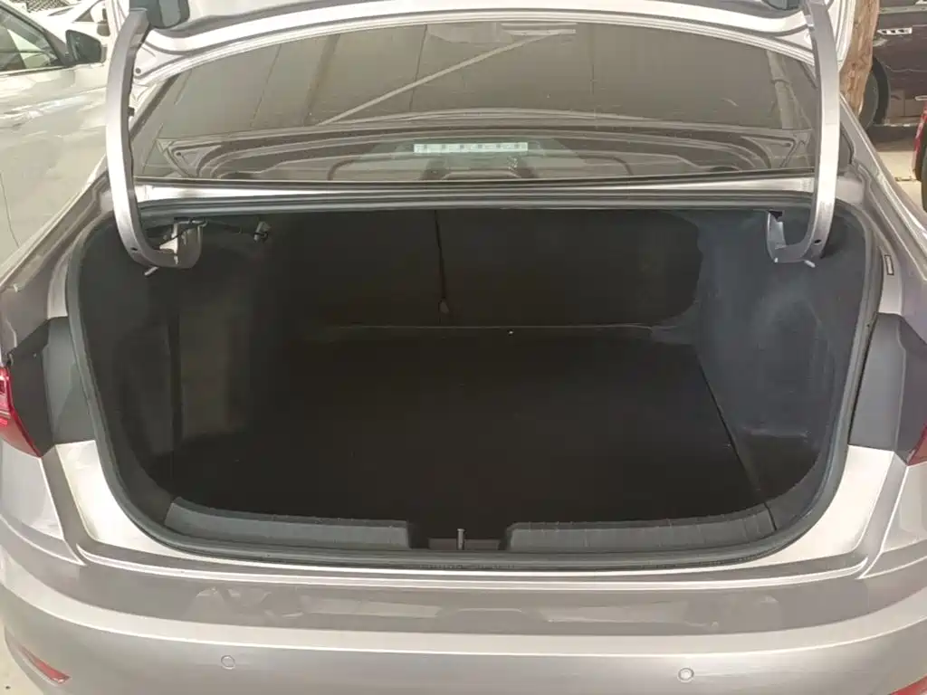 Volkswagen Sagitar — миниатюра 19