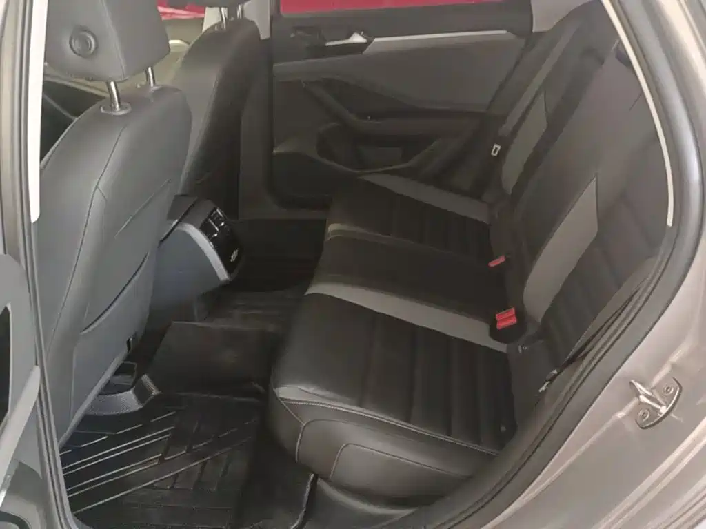 Volkswagen Sagitar — миниатюра 17
