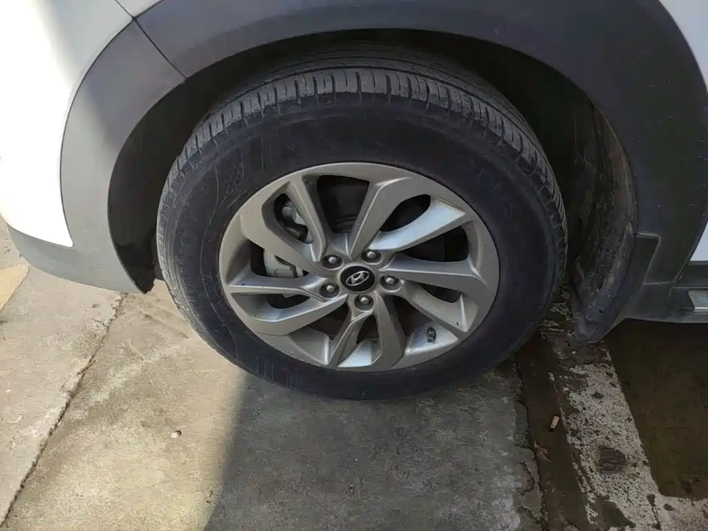 Hyundai Tucson — миниатюра 23