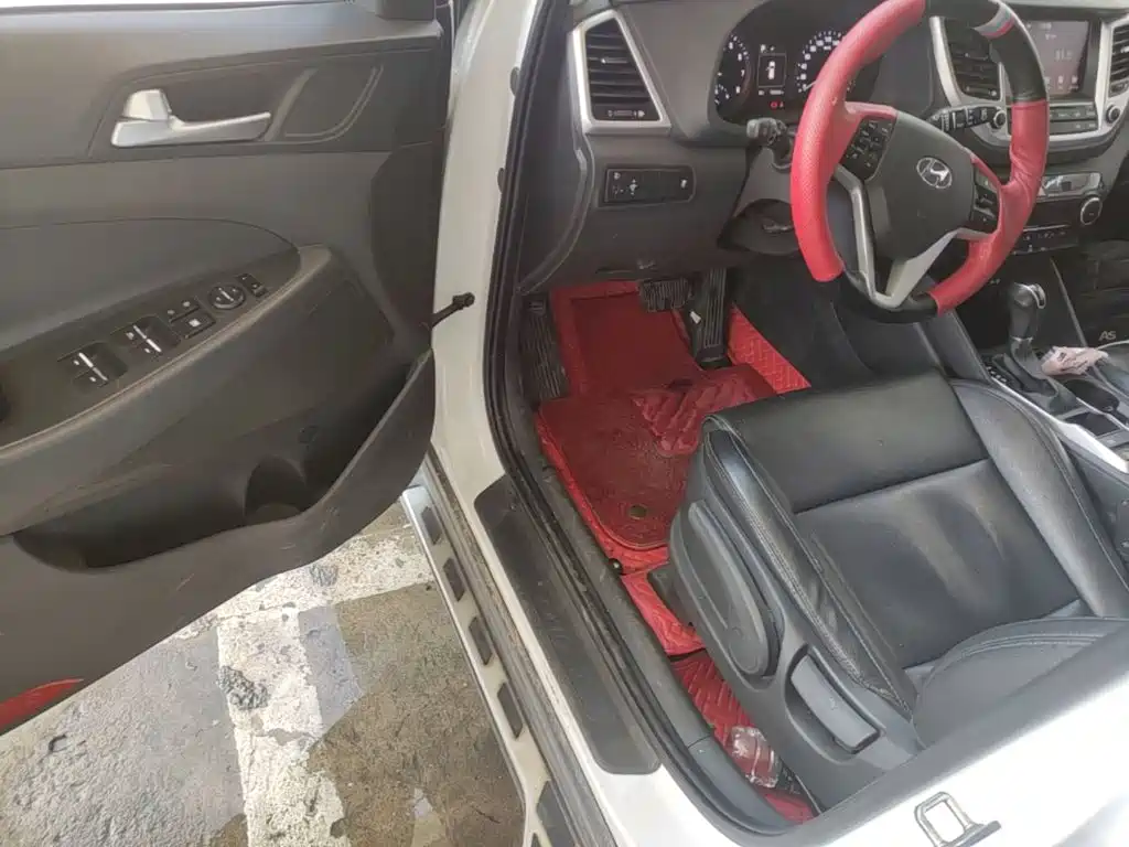 Hyundai Tucson — миниатюра 16