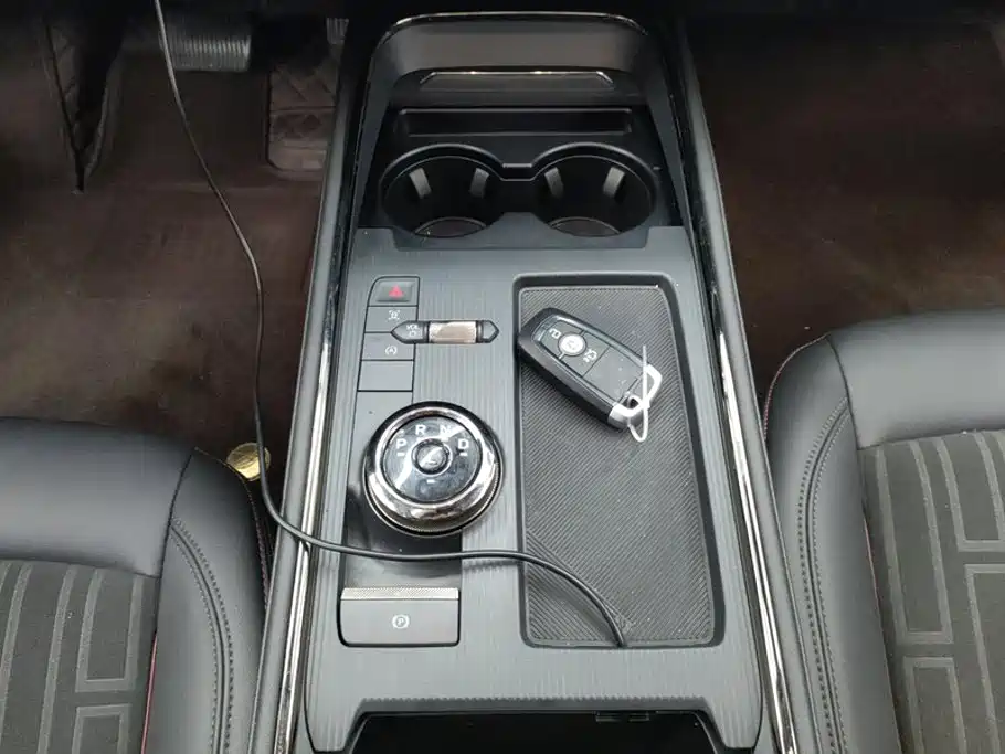 Ford Mondeo — миниатюра 16