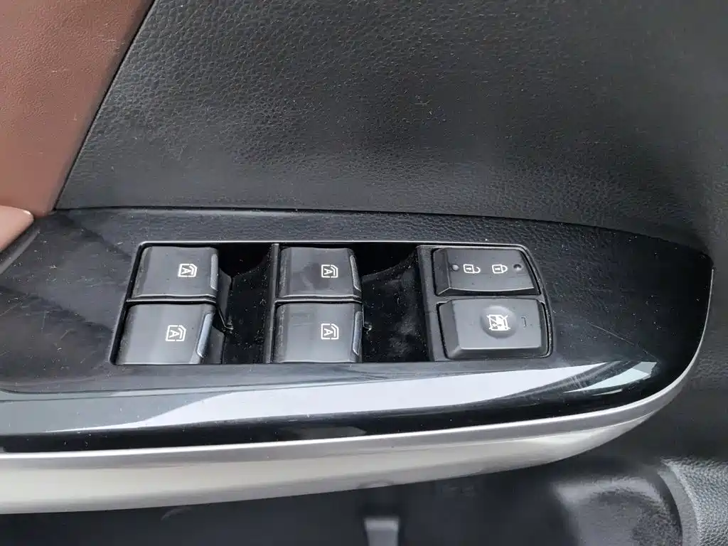 GAC Motor Trumpchi GS8 — миниатюра 9