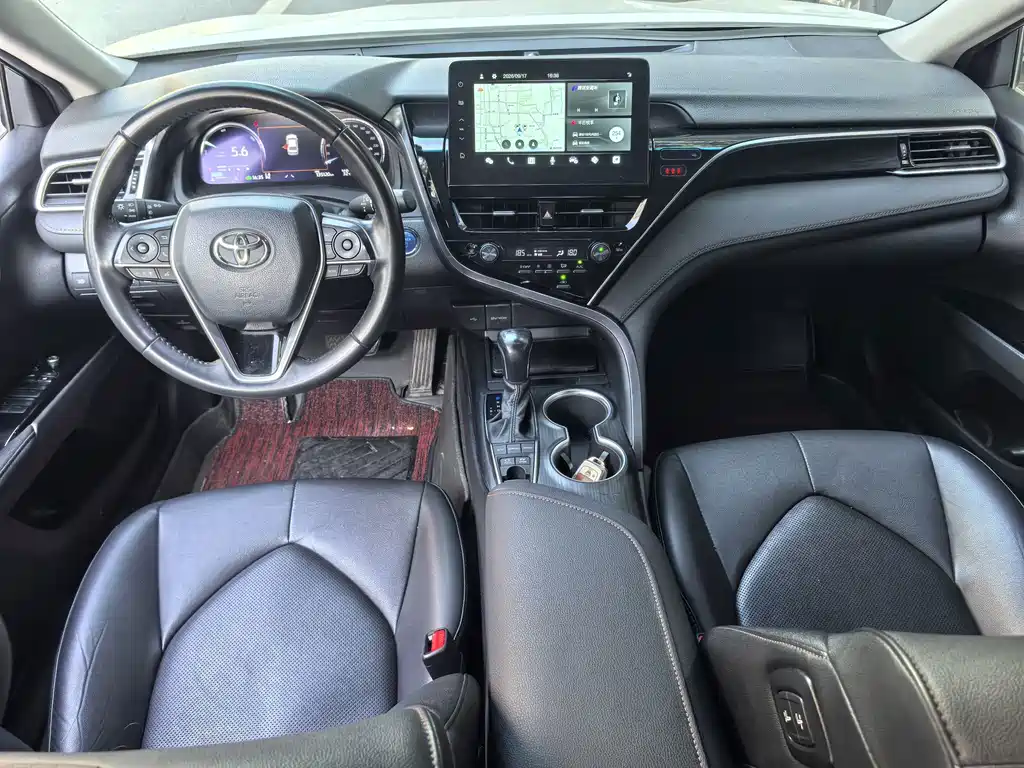 Toyota Camry — миниатюра 14