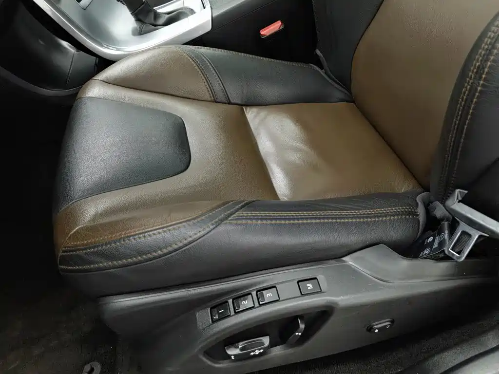 Volvo XC60 — миниатюра 20