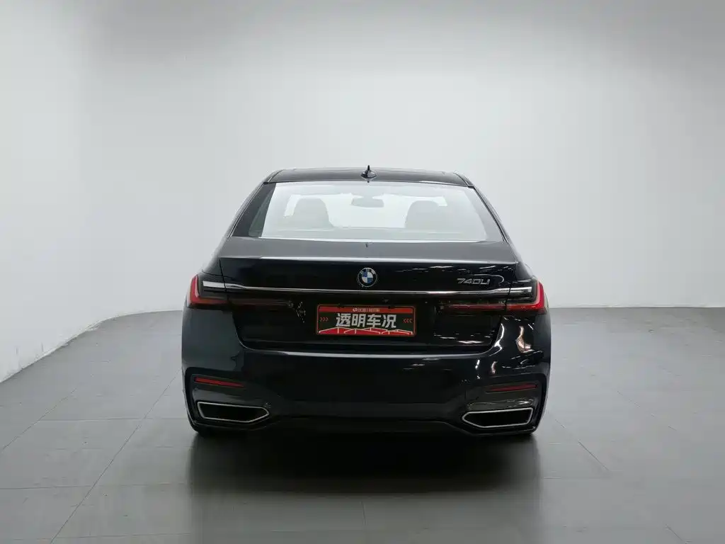 BMW 7 Series — миниатюра 4