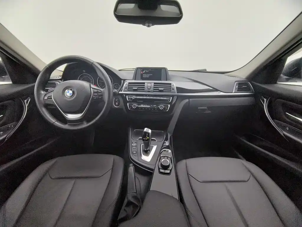 BMW 3 Series — миниатюра 5