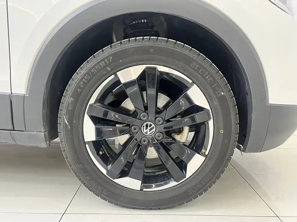 VOLKSWAGEN EXPLORING THE SHADOW