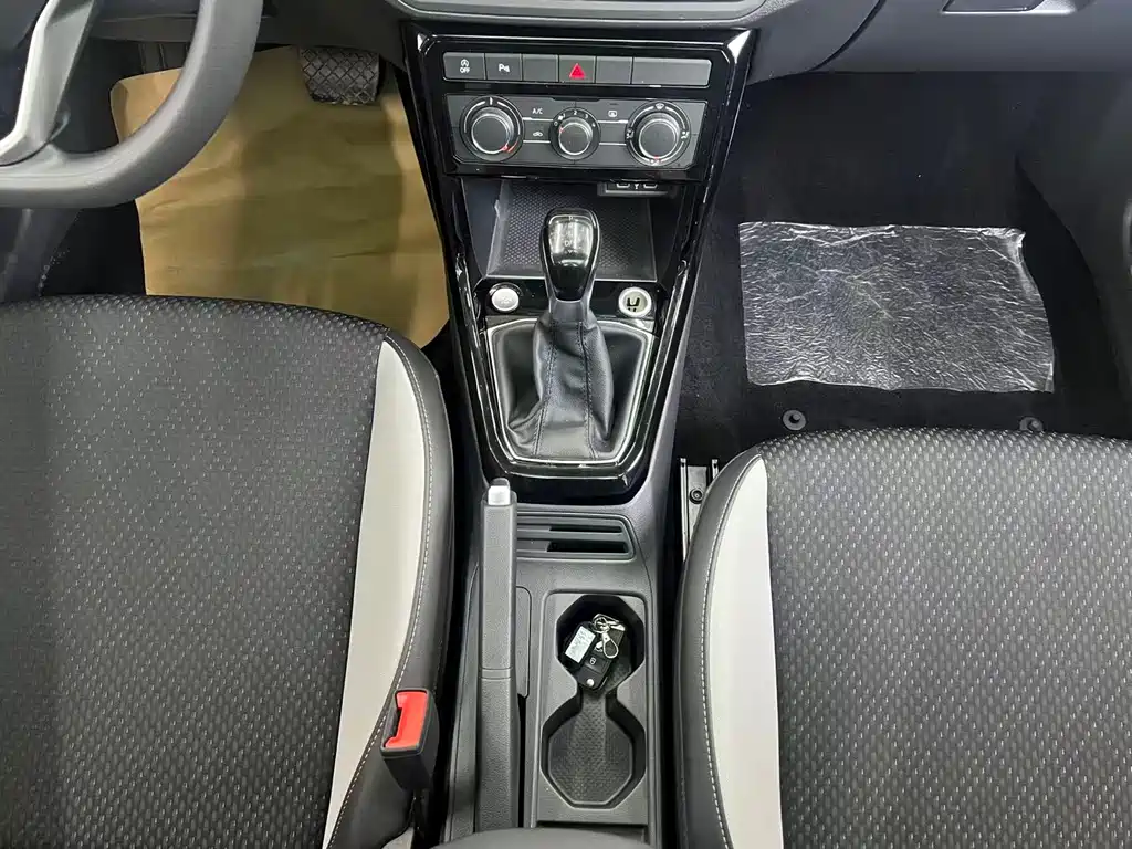 VOLKSWAGEN EXPLORING THE SHADOW