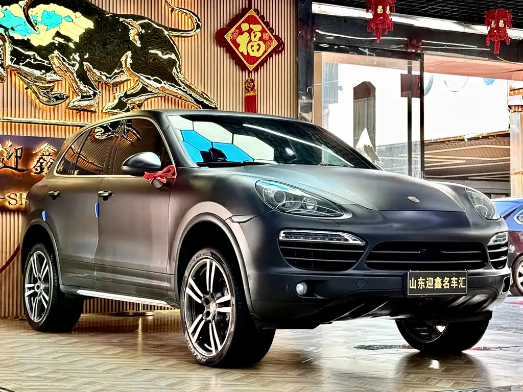 Porsche Cayenne — миниатюра 4