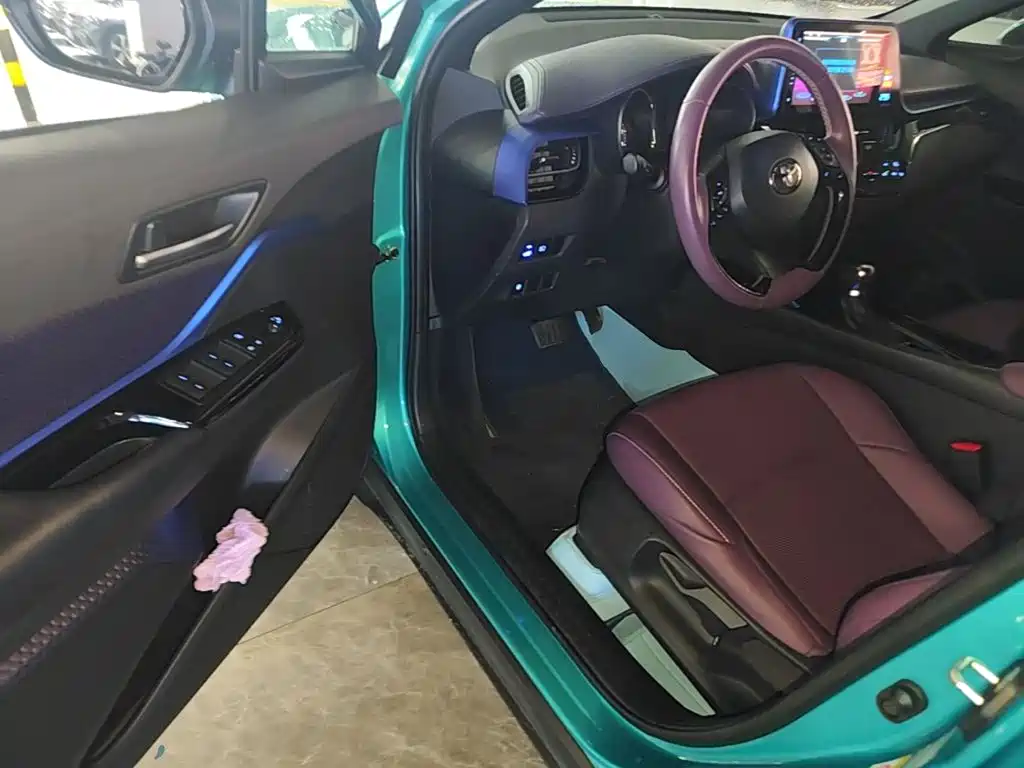 Toyota C-HR — миниатюра 16