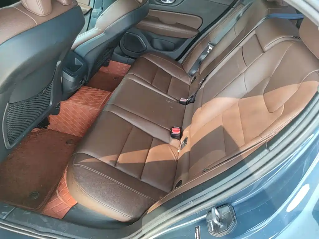 Volvo S60 — миниатюра 17