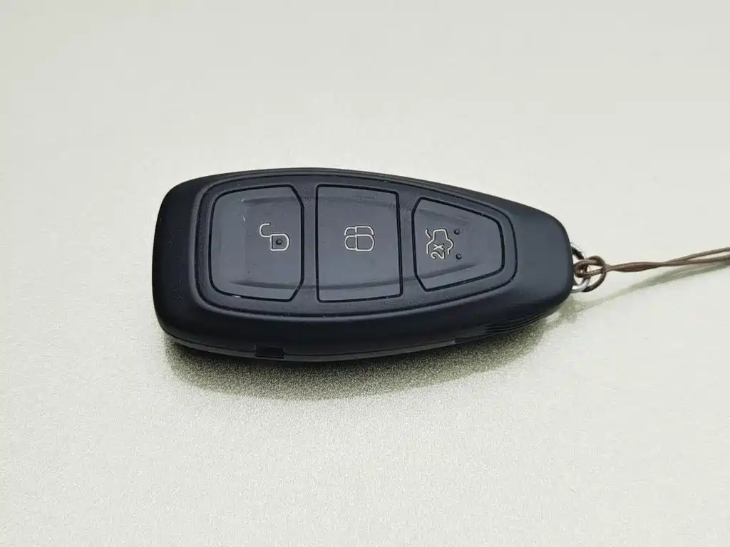 Ford Kuga — миниатюра 19
