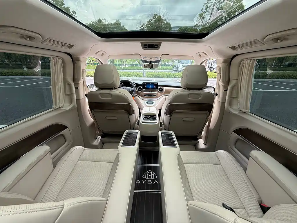 Mercedes-Benz V-Class — миниатюра 13