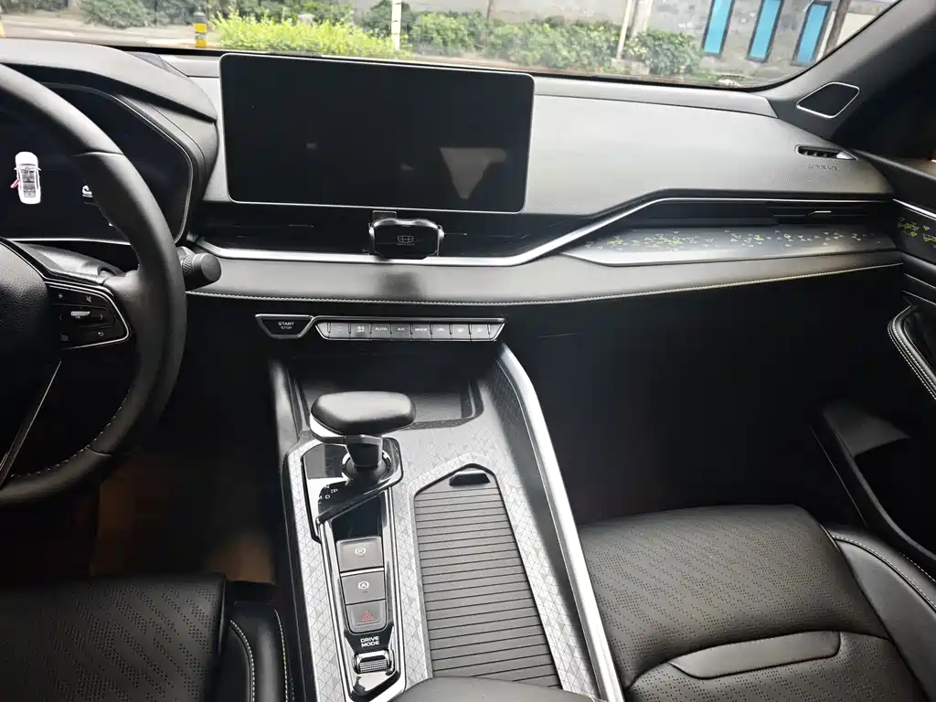 Geely Xingrui — миниатюра 9