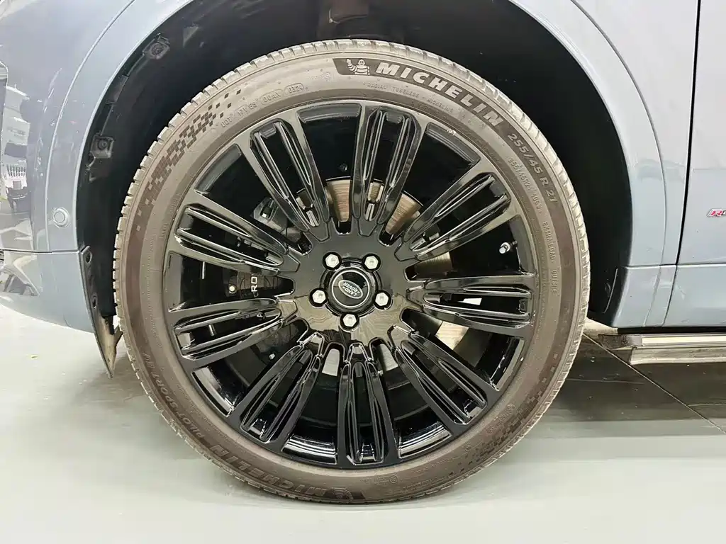 LAND ROVER DISCOVER SPORTS