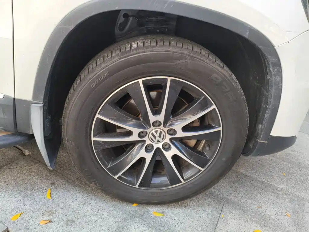 Volkswagen Tiguan — миниатюра 24