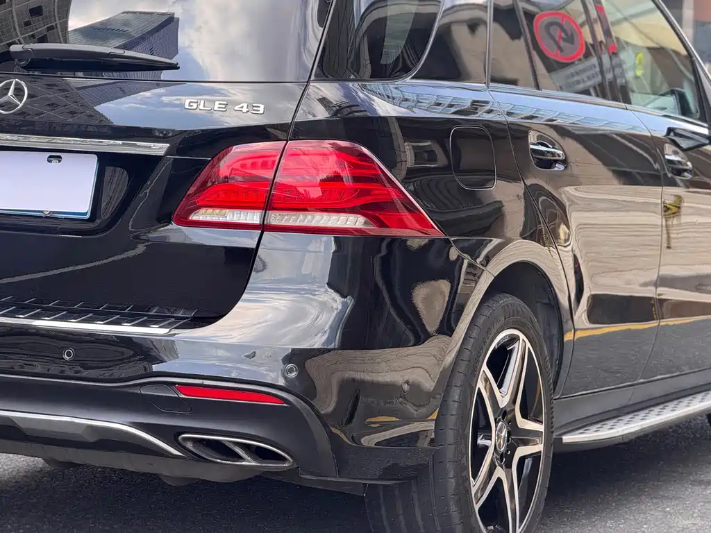Mercedes-Benz GLE AMG — миниатюра 32