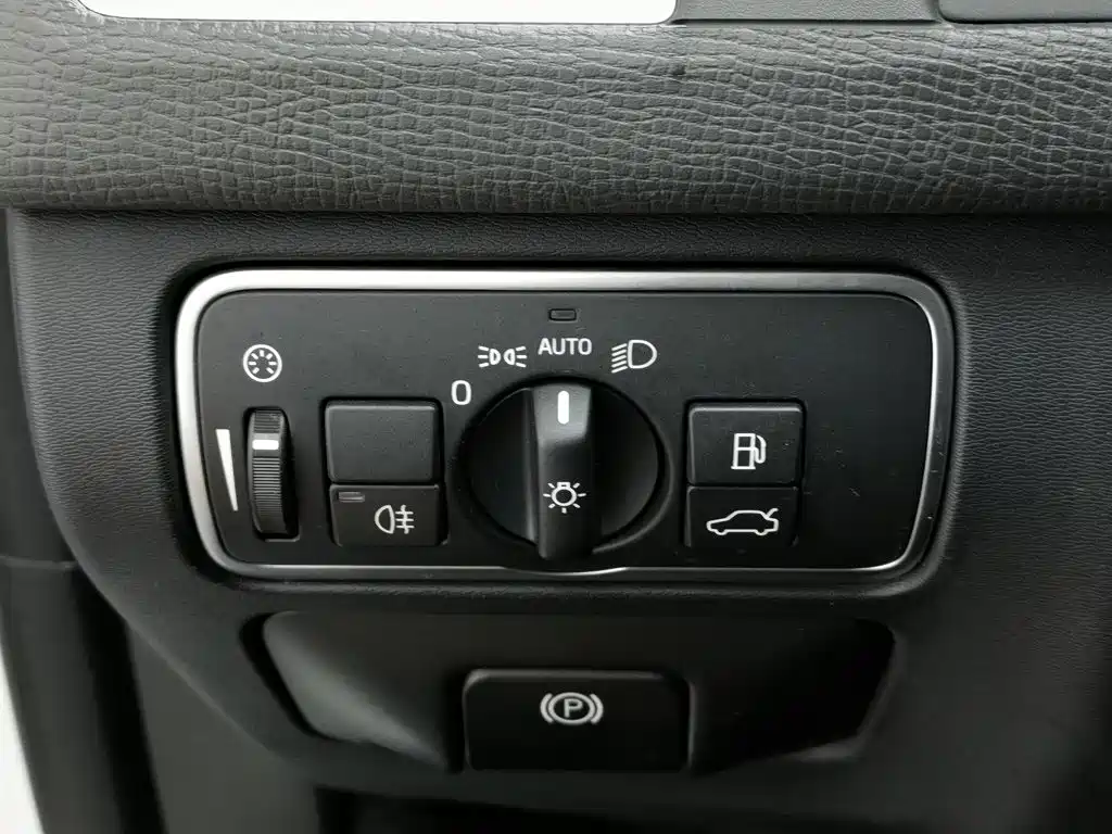 Volvo XC60 — миниатюра 21