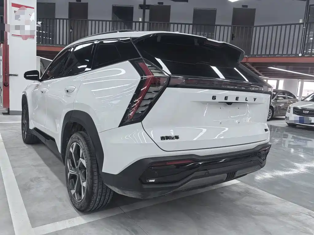 Geely Boyue L — миниатюра 18