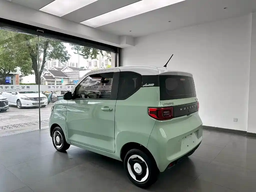 Wuling MINIEV — миниатюра 7