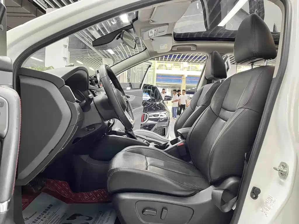 Nissan Qashqai — миниатюра 9