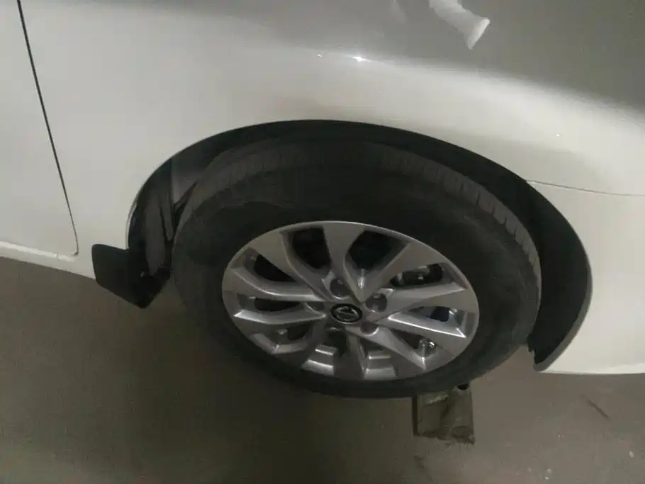 Nissan Sylphy — миниатюра 6