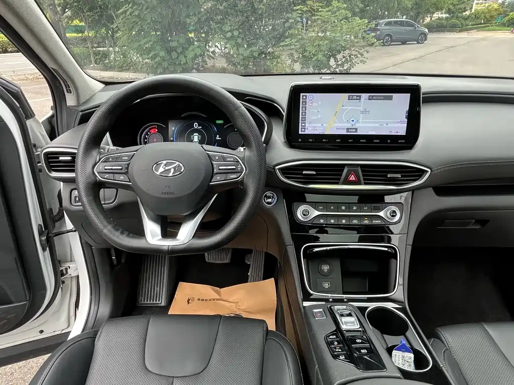 Hyundai Santa Fe — миниатюра 10