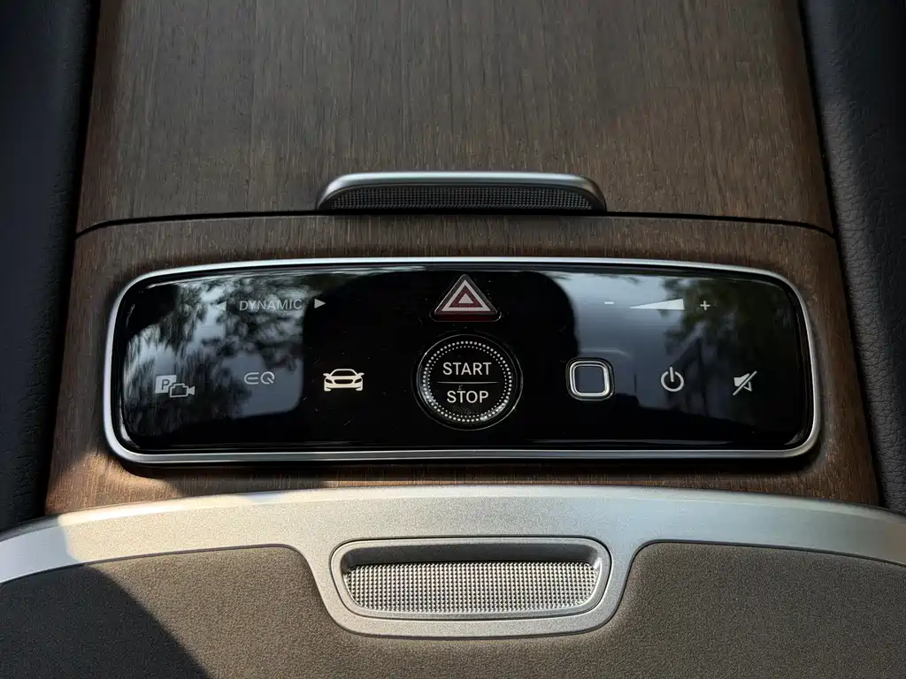 Mercedes-Benz EQS — миниатюра 17