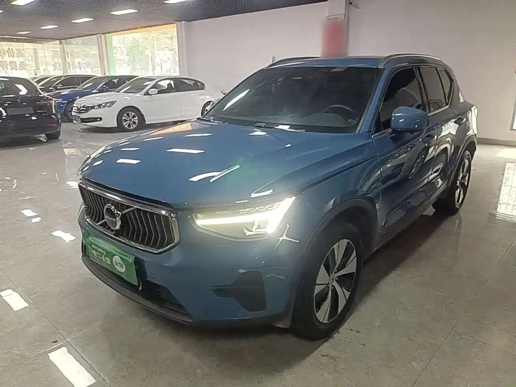 Volvo XC40 — миниатюра 2