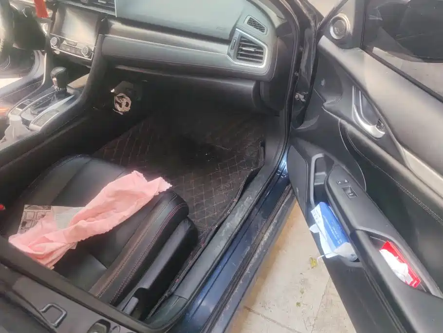 Honda Civic — миниатюра 8