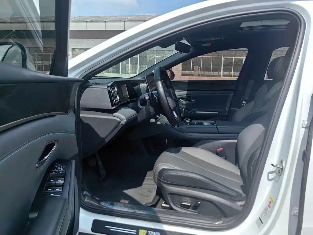 BYD Qin L — миниатюра 13