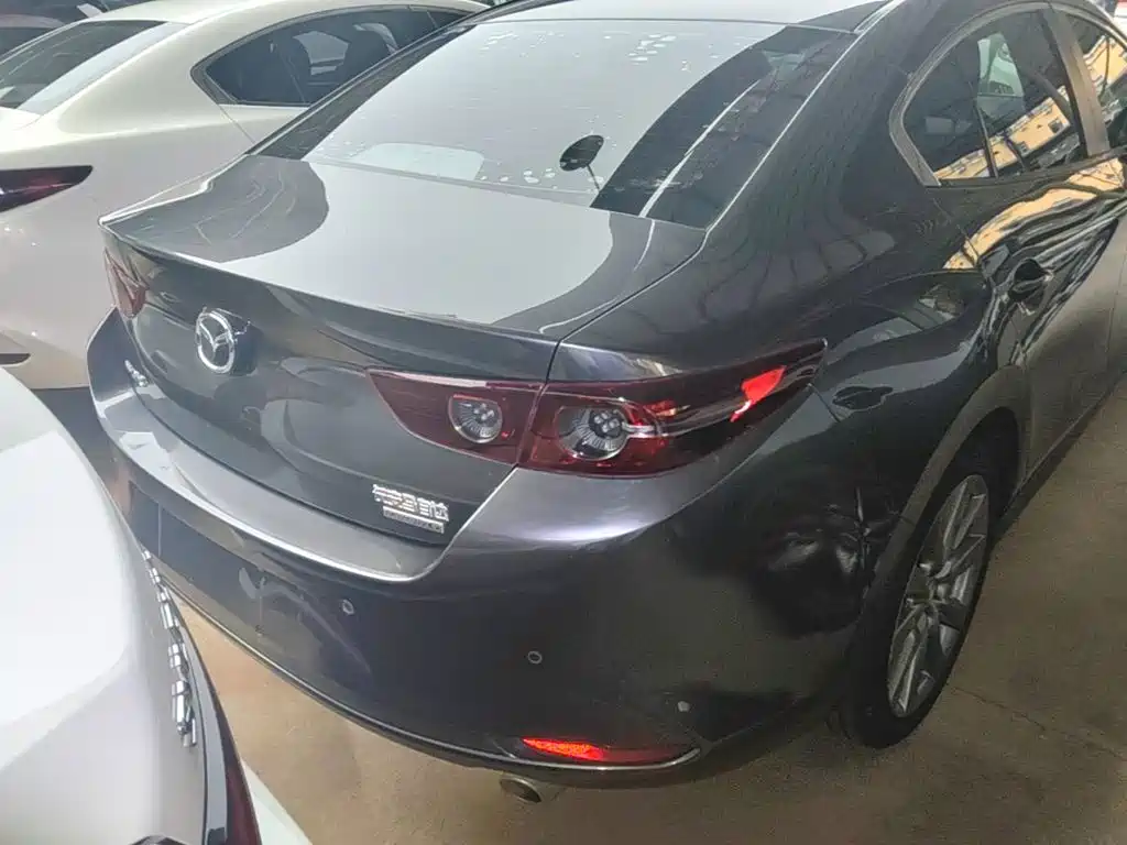 Mazda 3 Axela — миниатюра 6
