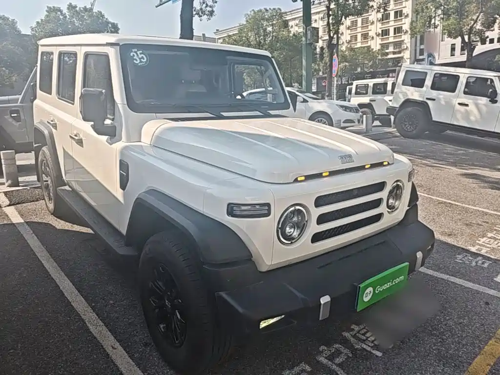 212 212 T01 — миниатюра 4