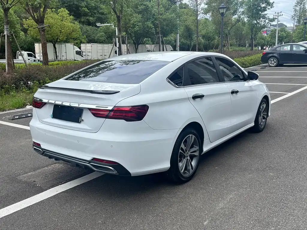 Geely Binrui — миниатюра 6