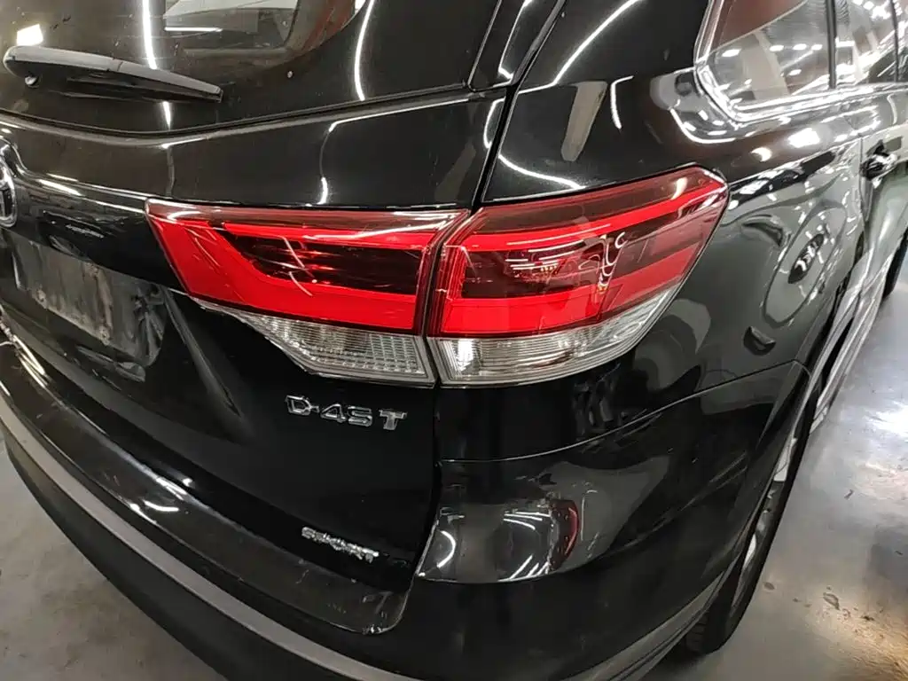 Toyota Highlander — миниатюра 8