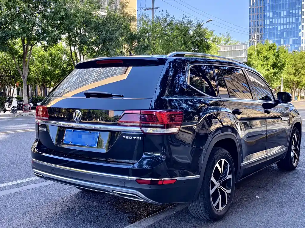 Volkswagen Teramont — миниатюра 4