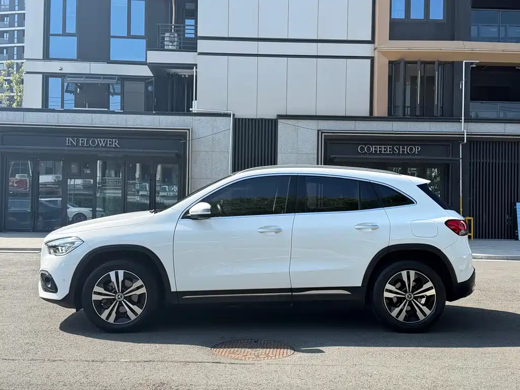 Mercedes-Benz GLA — миниатюра 3