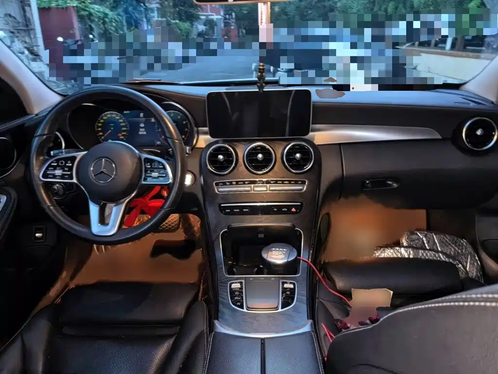 Mercedes-Benz C-Class — миниатюра 13