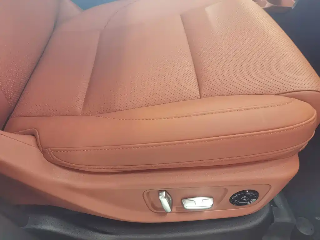Li Auto Li L6 — миниатюра 17