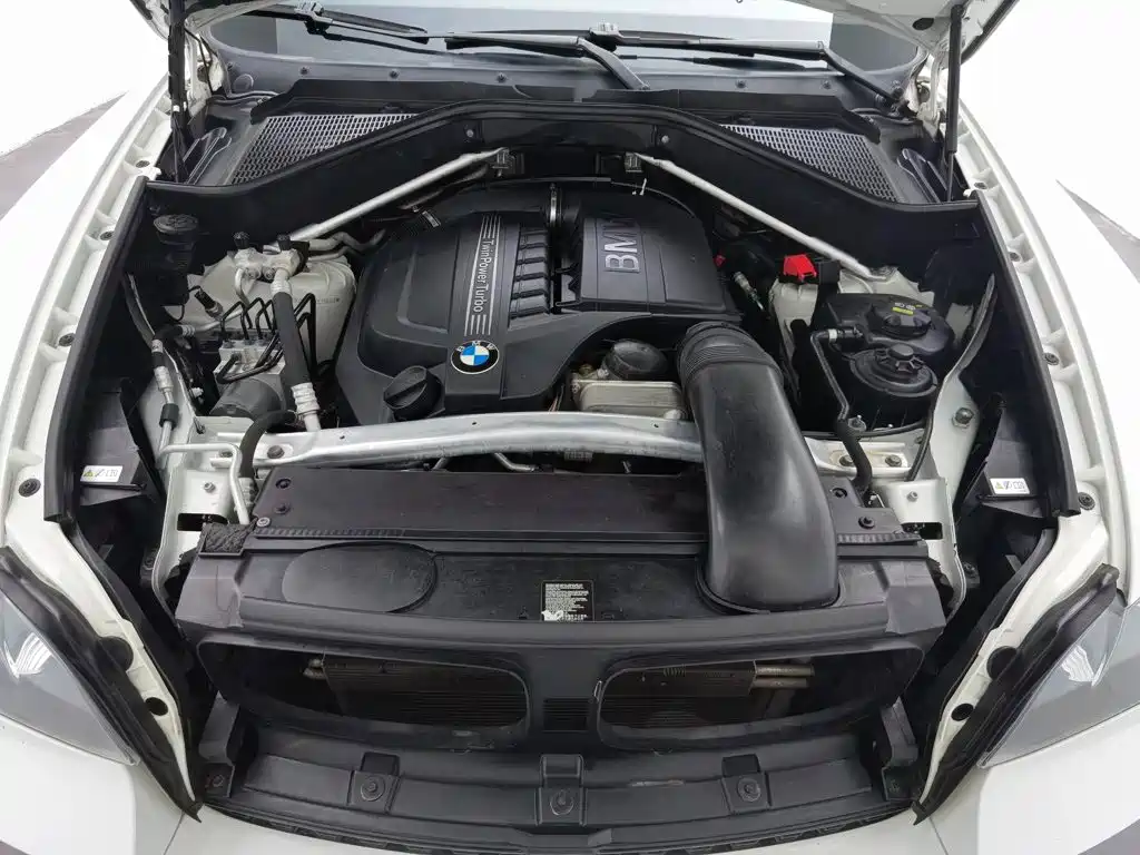 BMW X5 (Import) — миниатюра 7