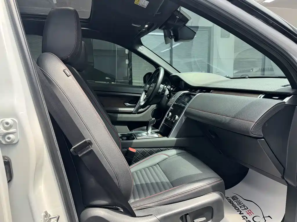 Land Rover Discovery Sport — миниатюра 11