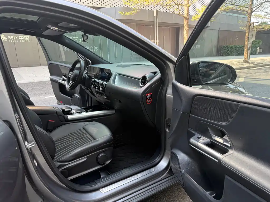 MERCEDES-BENZ B CLASS