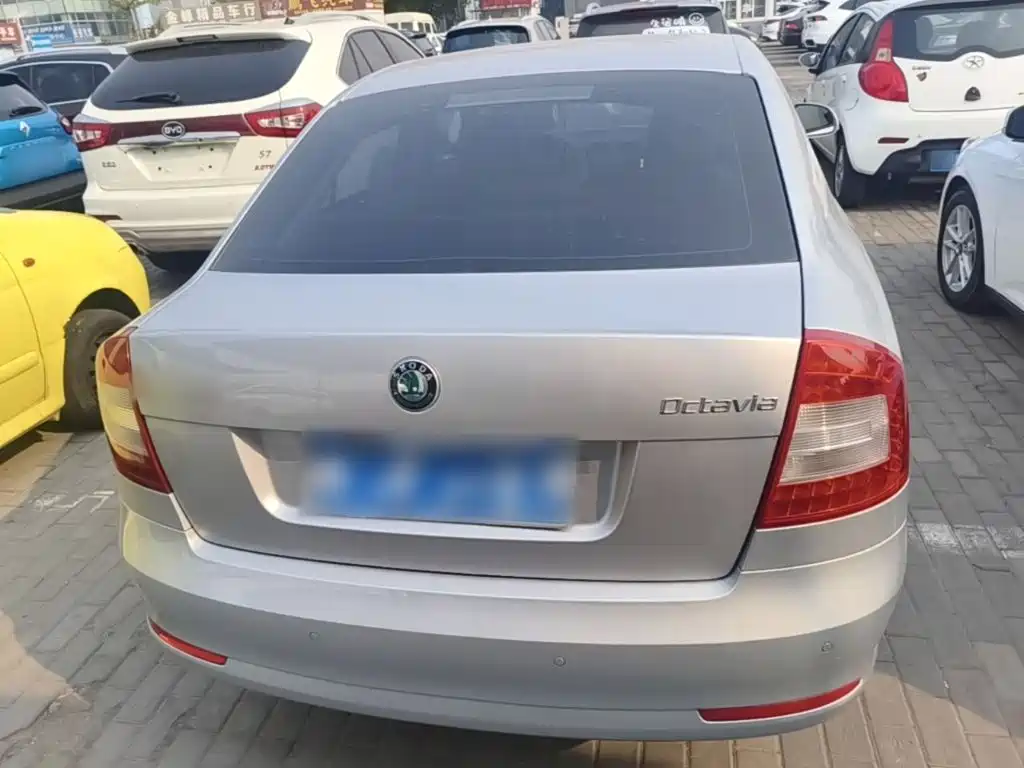 Skoda Octavia — миниатюра 6