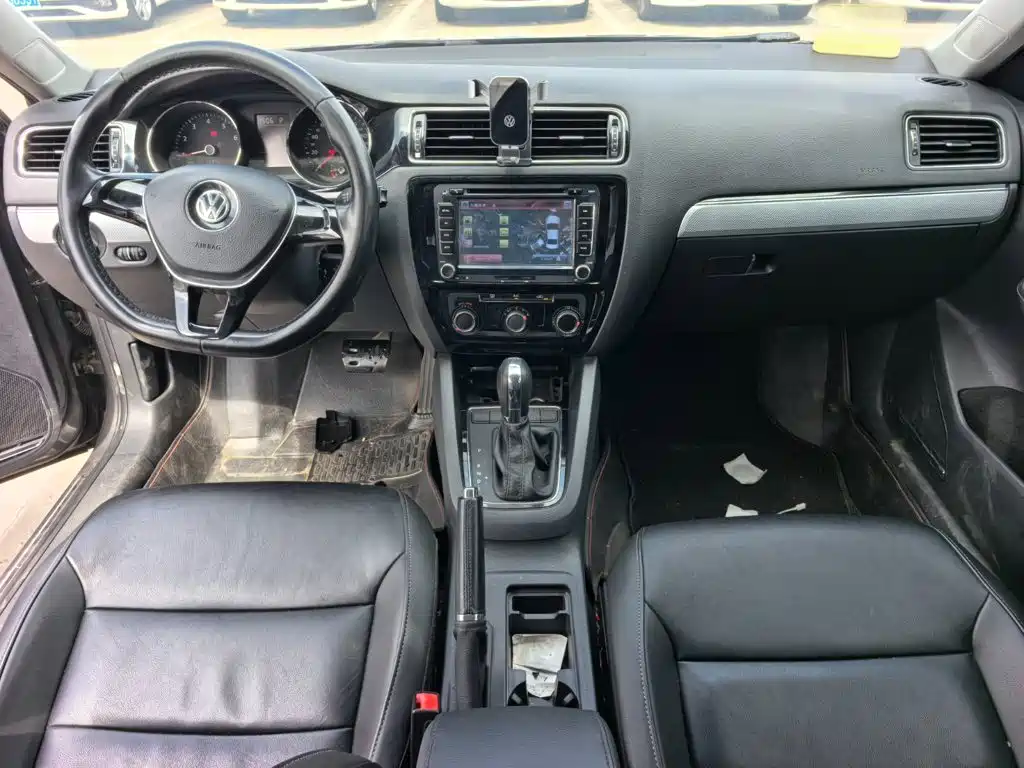 Volkswagen Sagitar — миниатюра 10