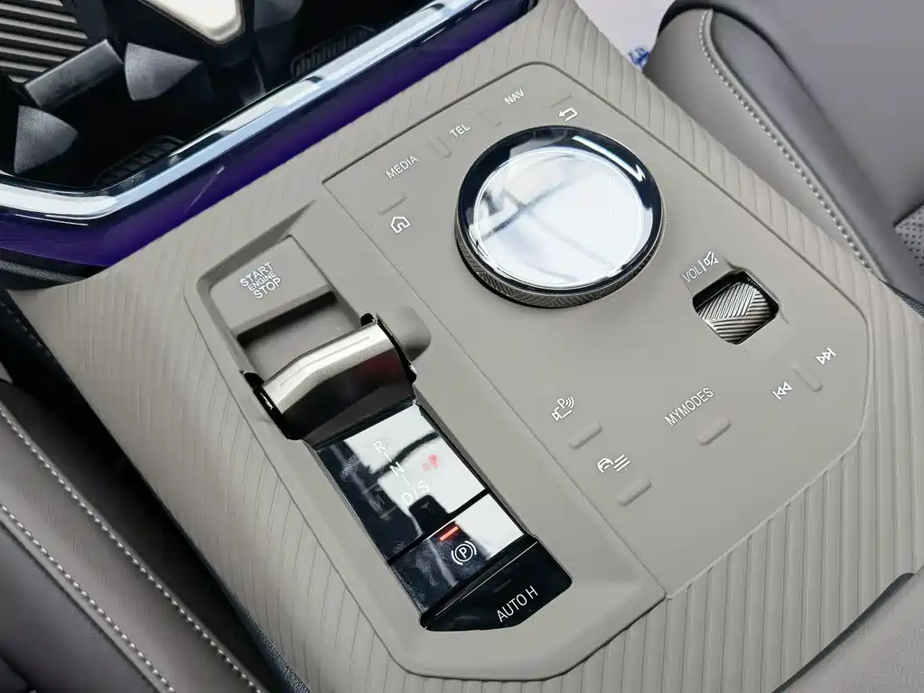 BMW X3 — миниатюра 13